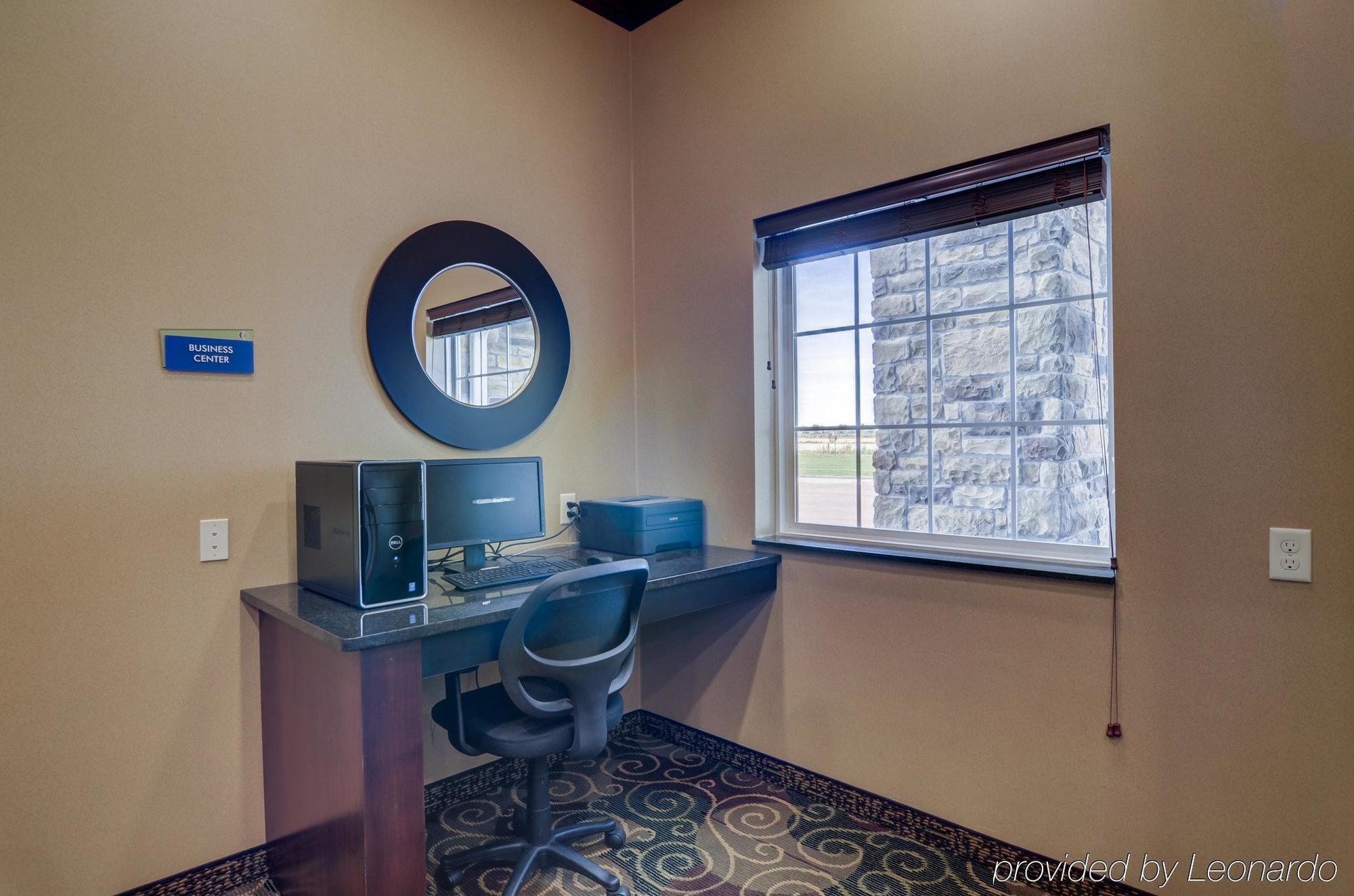 Cobblestone Inn And Suites - Eaton ภายนอก รูปภาพ