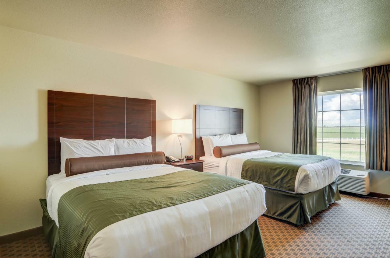 Cobblestone Inn And Suites - Eaton ภายนอก รูปภาพ