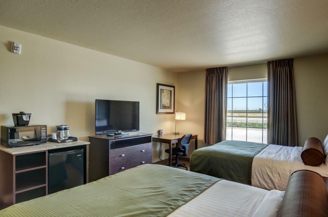 Cobblestone Inn And Suites - Eaton ภายนอก รูปภาพ
